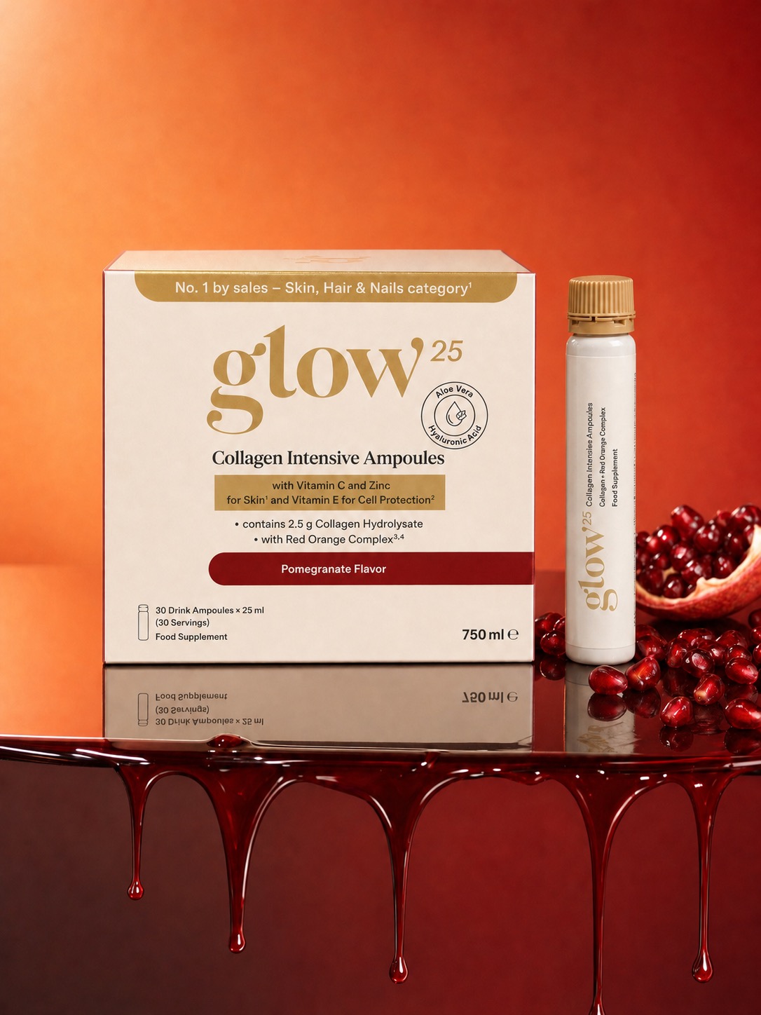 Ampoules Collagène Intensif Glow25 avec du jus de grenade sur une tablette en verre